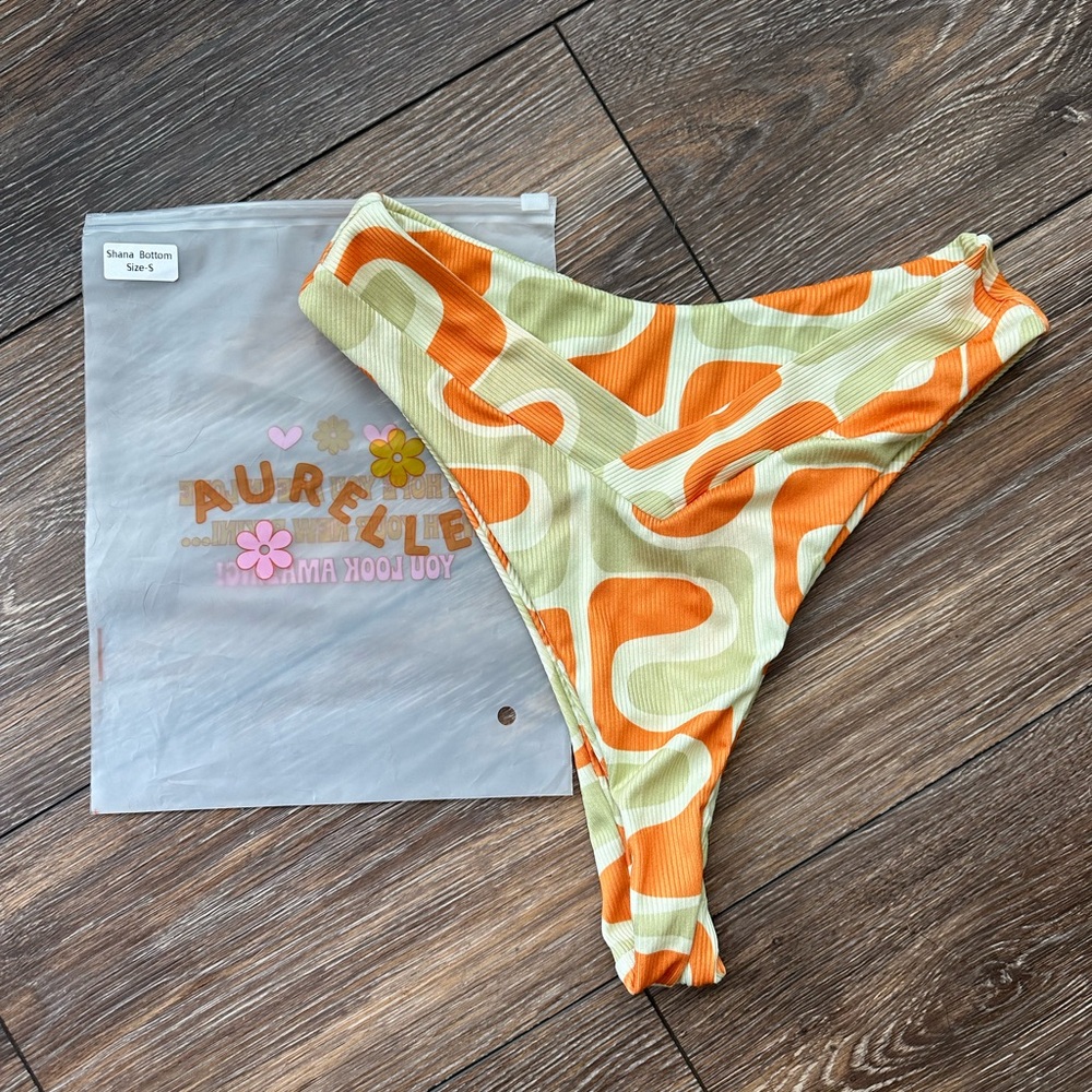 Aurelle high waisted bottoms ✨